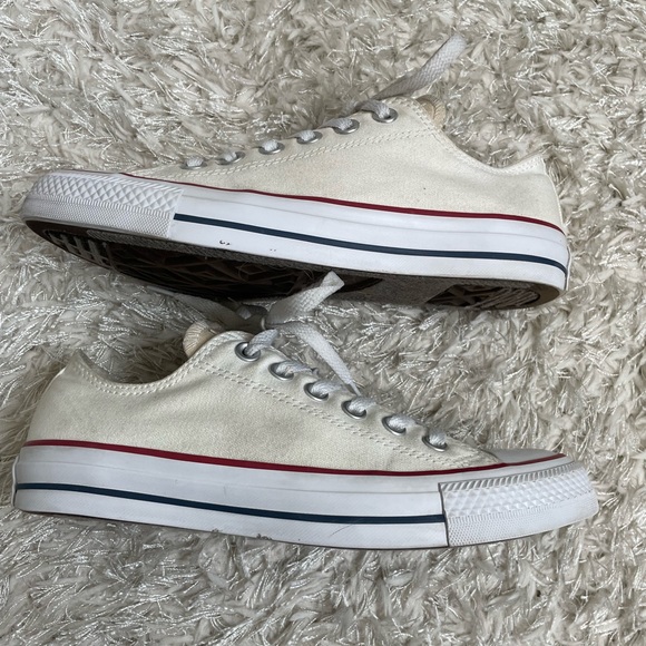 Converse Low Top Chuck Taylor All Star Sneakers in Cream - Picture 6 of 8